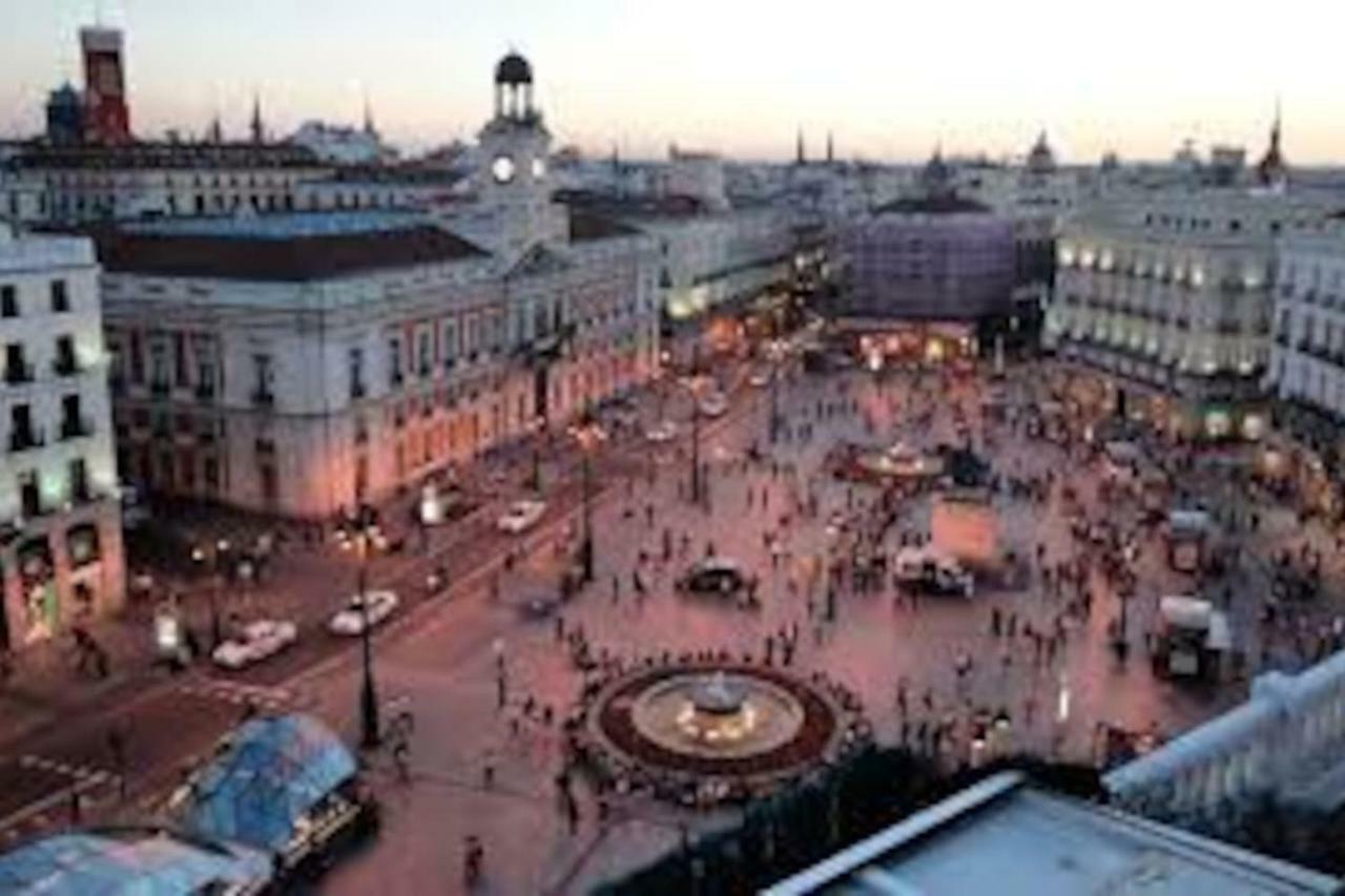 Centric Plaza Mayor Madrid Eksteriør billede